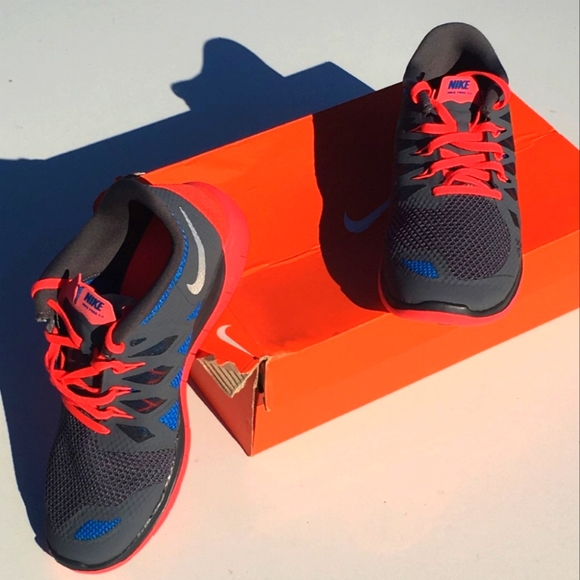 NIKE FREE 5.0 Size 8.5 Women - Picture 13 of 13